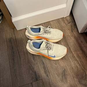 Nike Women's ReactX Infinity Run 4 Sea Glass / Safety Orange Running Shoes